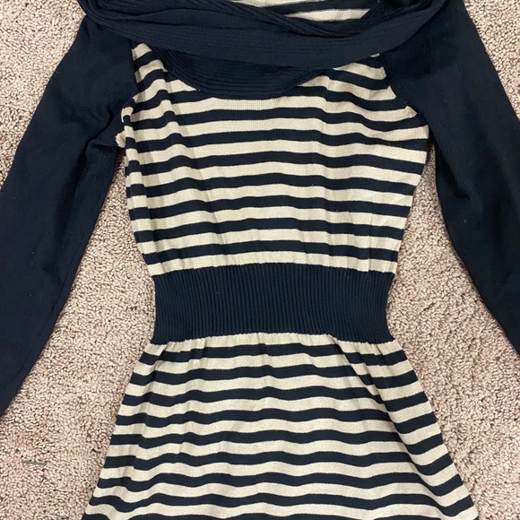 Striped sweater dress - Picture 2 of 3